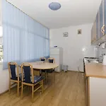 Tome G Appartement Primošten